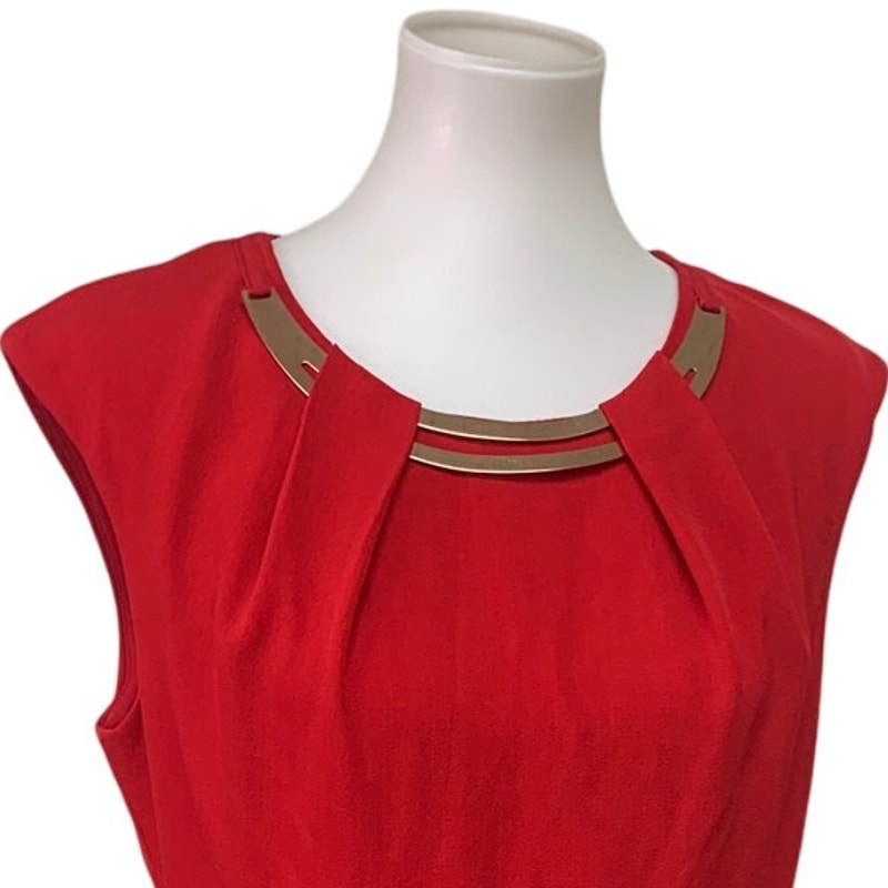 DressBarn Womens Size 10 Gold Bangle Necklace Red Career Sleeveless Sheath Dress