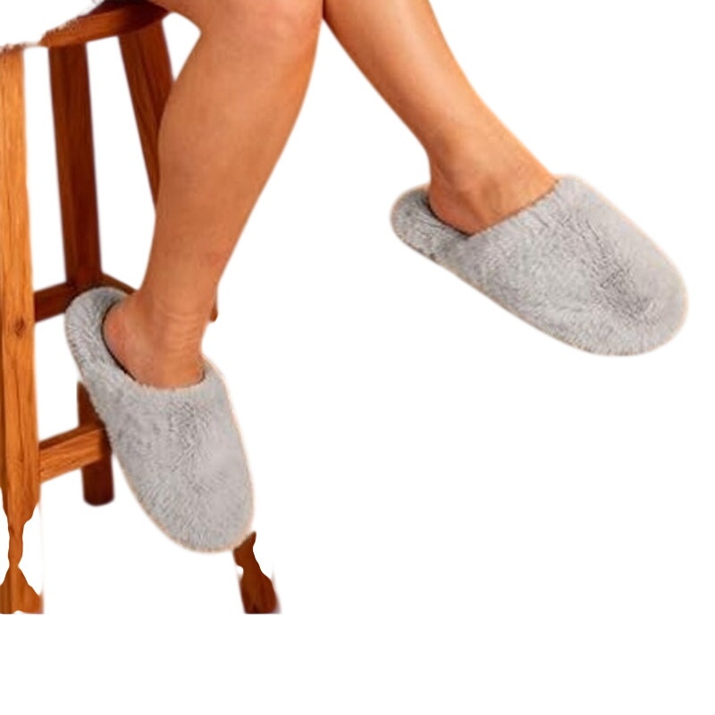Snug Leaves Womens Size 9-10 Gray Slippers Slip On Fluffy Round Toe House shoes