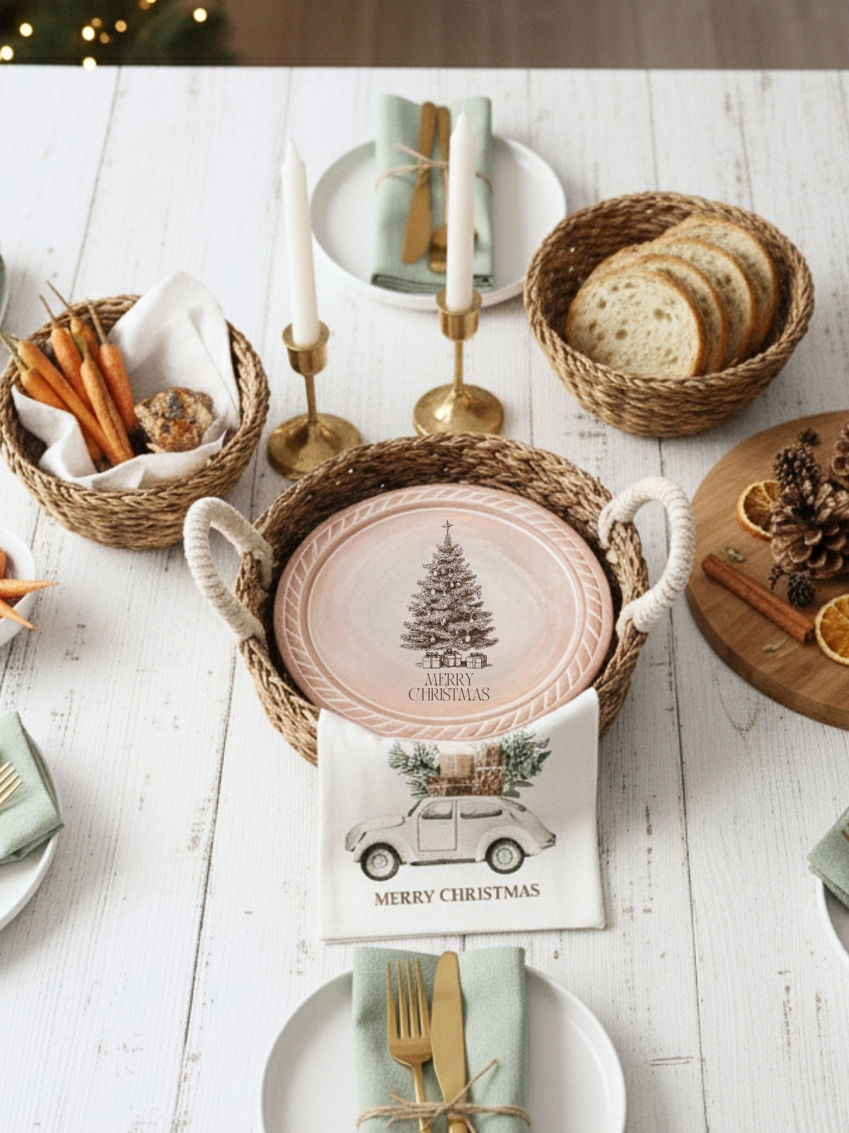 Bread Warmer & Basket Gift Set with Tea Towel - Christmas Tree Oval