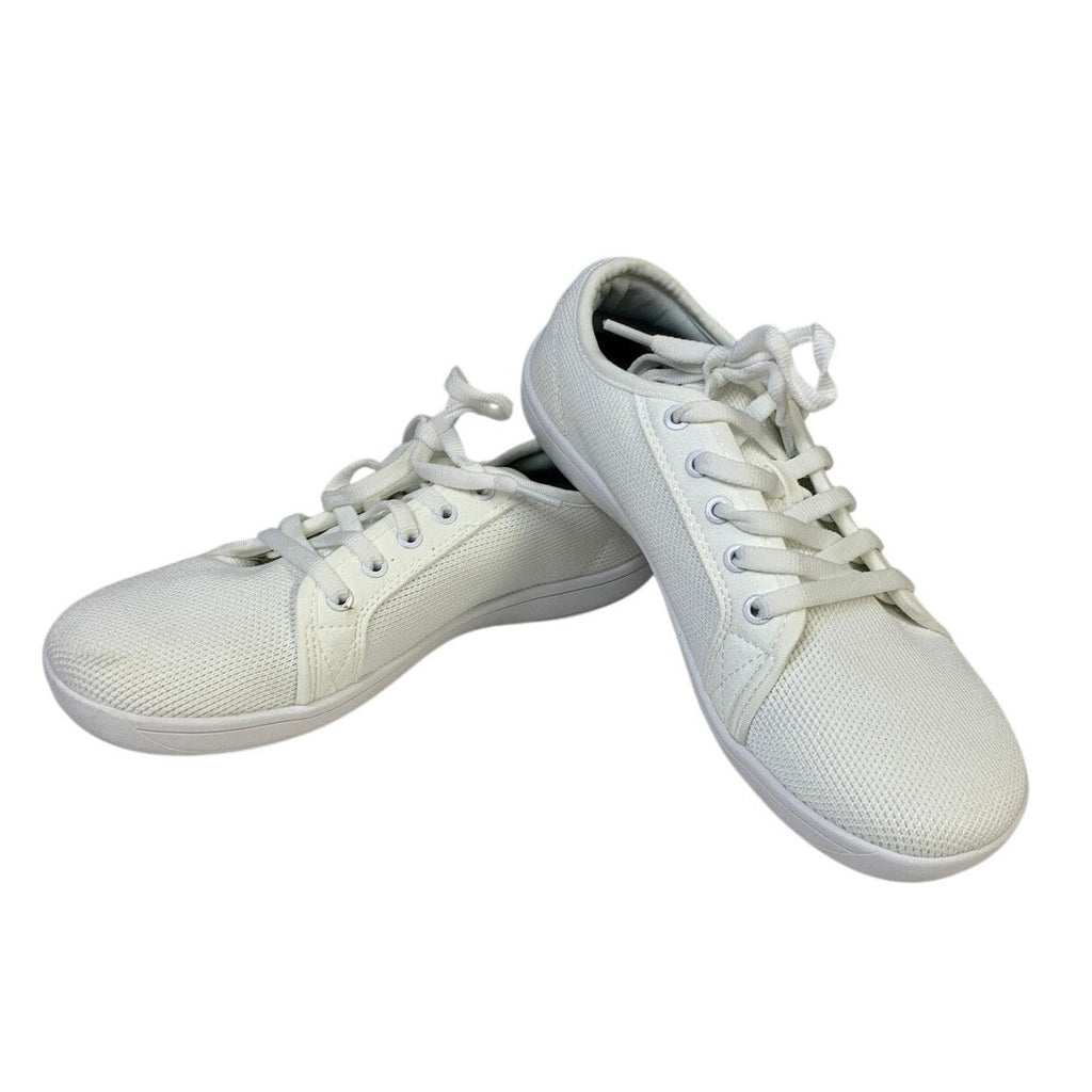 Whitin Womens Size 7 White Sneakers Lace Up Closed Round Toe Low Top Shoes