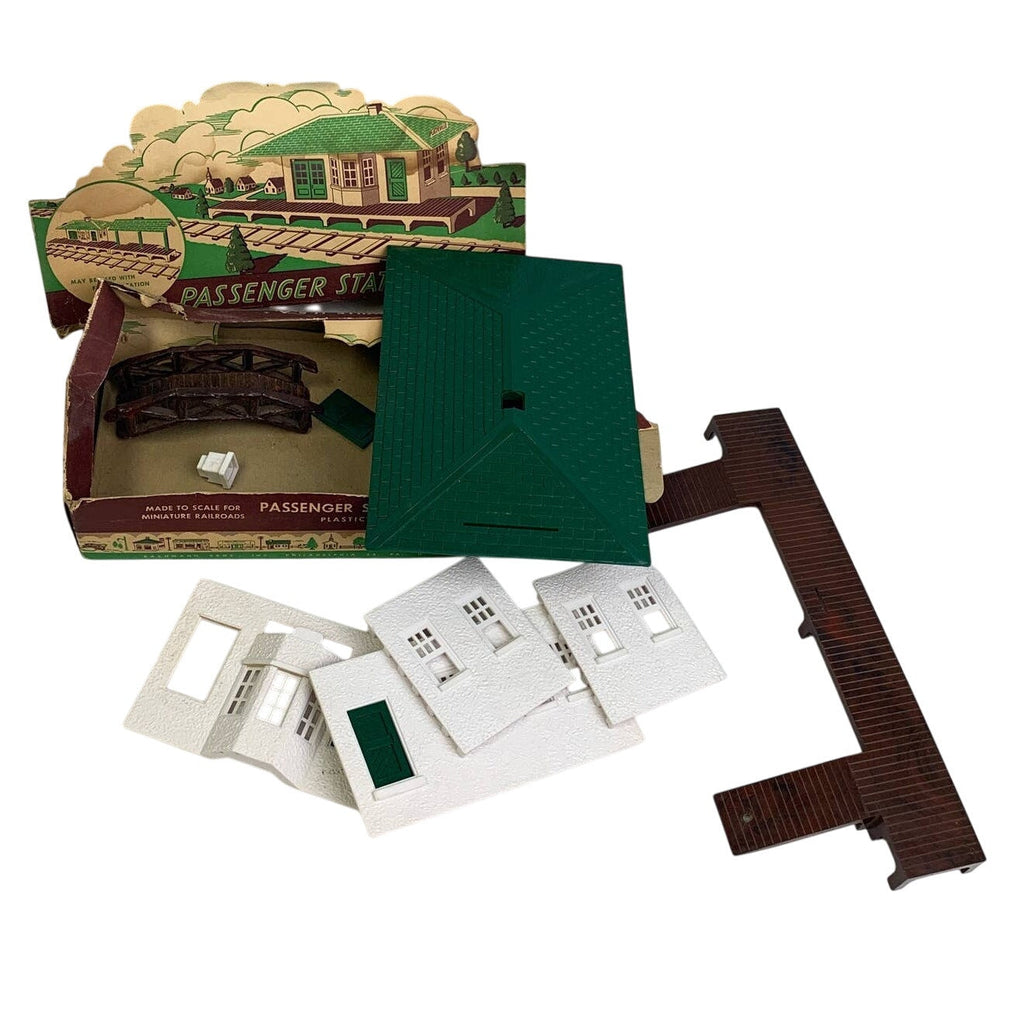 Plasticville USA Bachman Miniature Railroad Gauge HO Passenger Station Kit RS-7