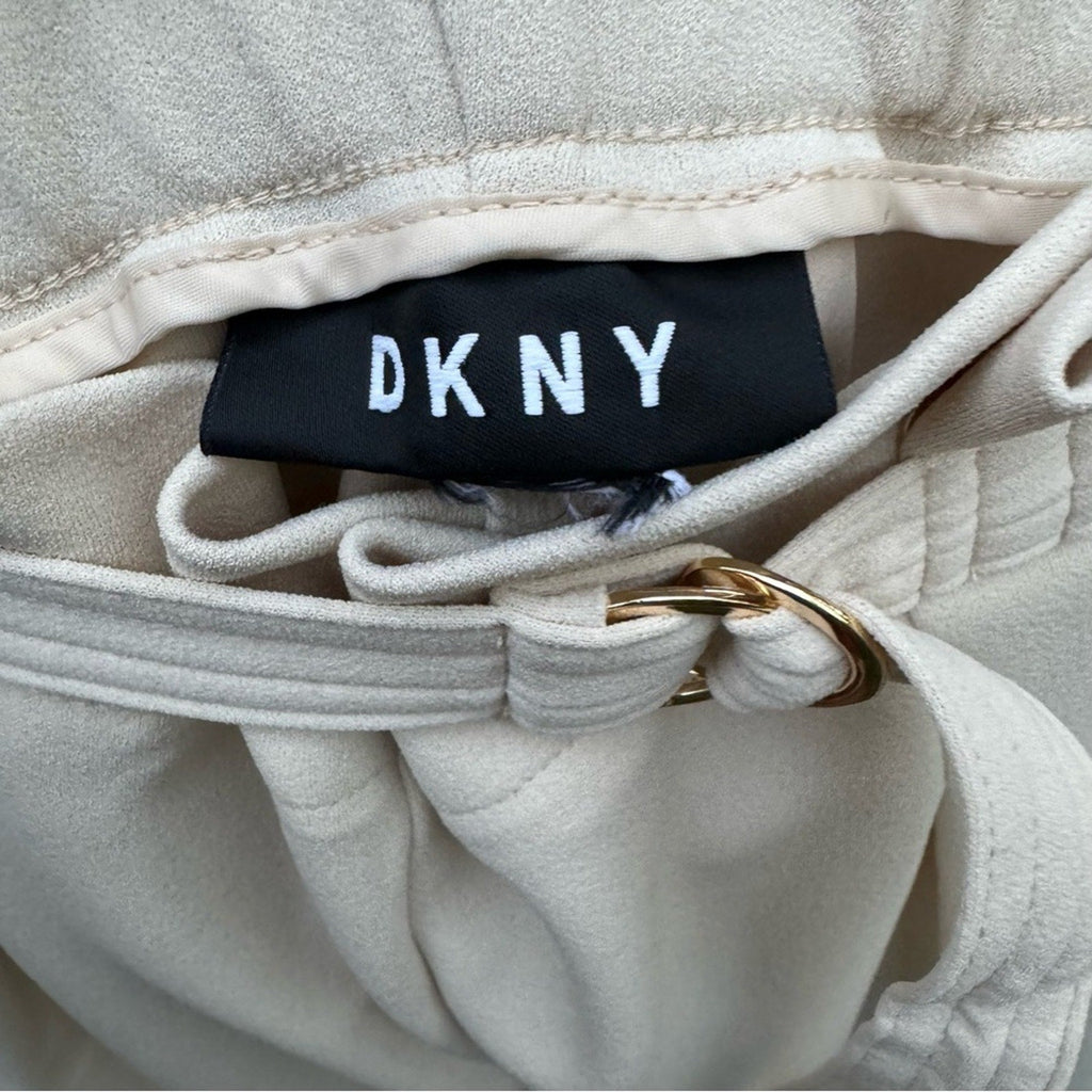 DKNY Womens Large PolySpandex Pleated Front Belted Capri Pants w Pockets