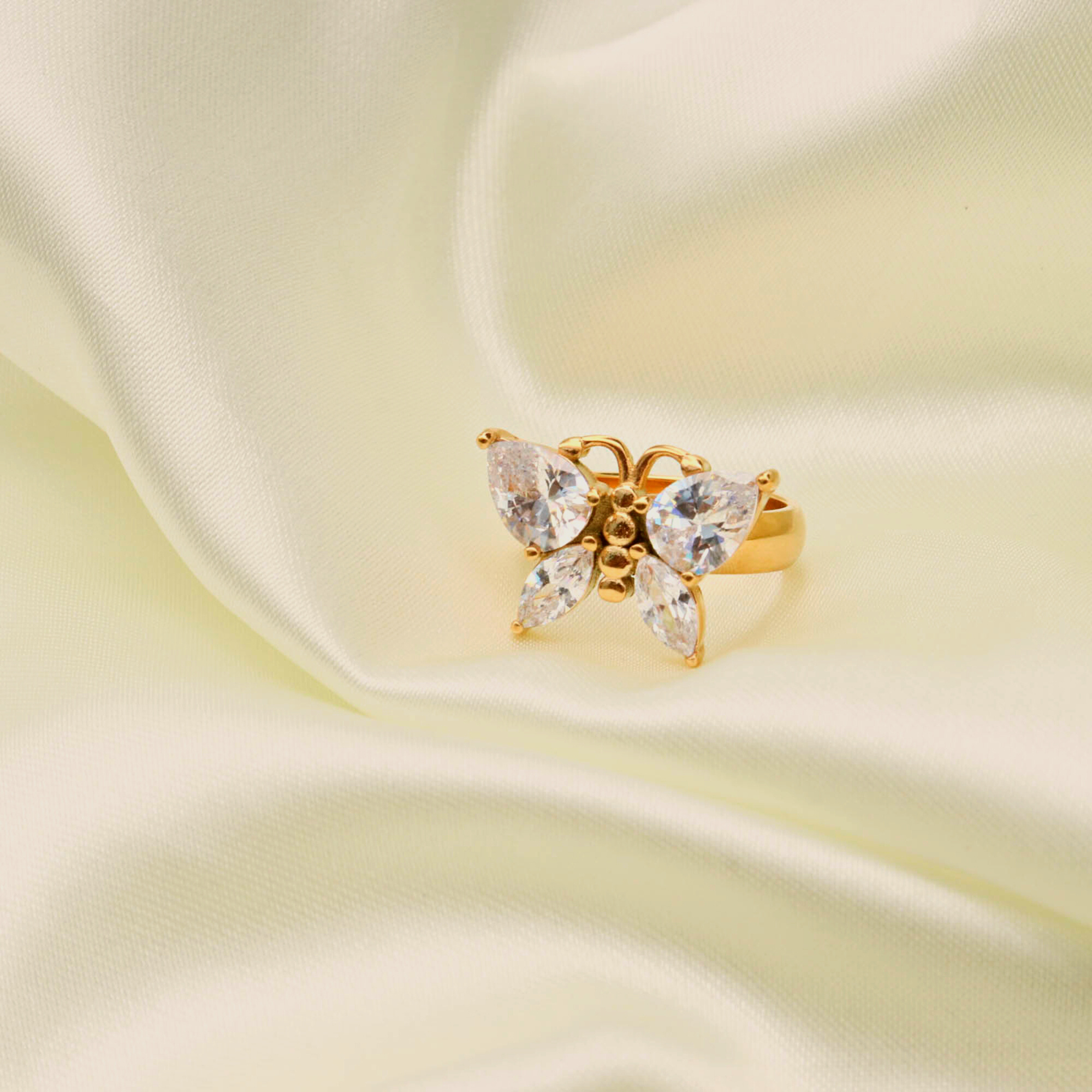 JULIETTE BONNAIRE RING