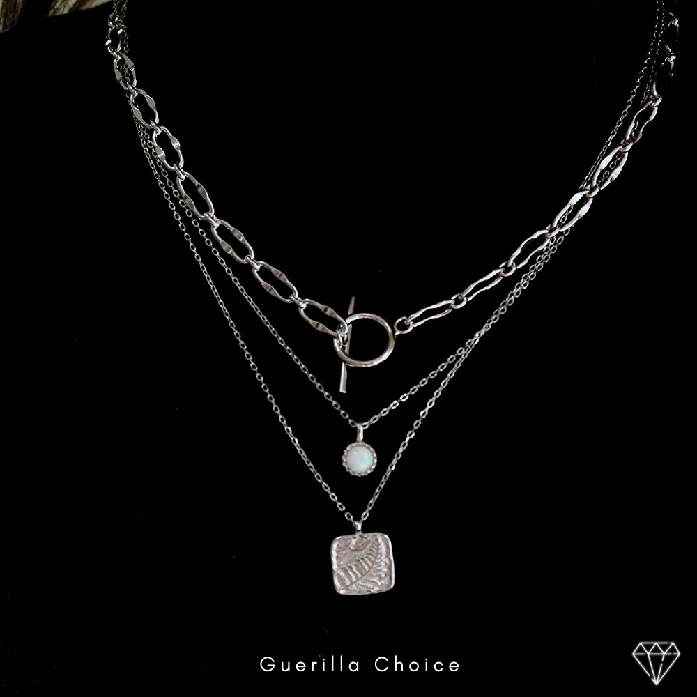 MADELY CHARM NECKLACE