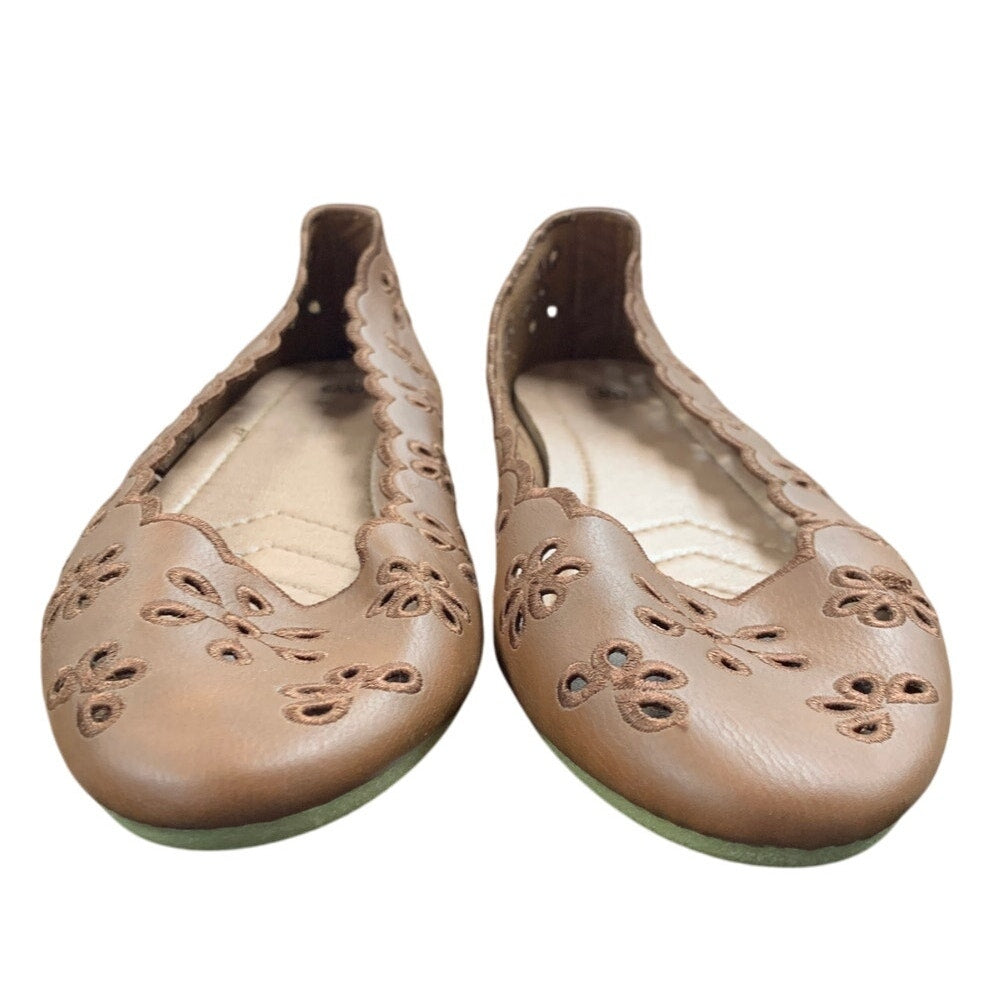 Fracora Womens Size 9.5 Brown Faux Leather Eyelet Flower Ballet Flats Shoes