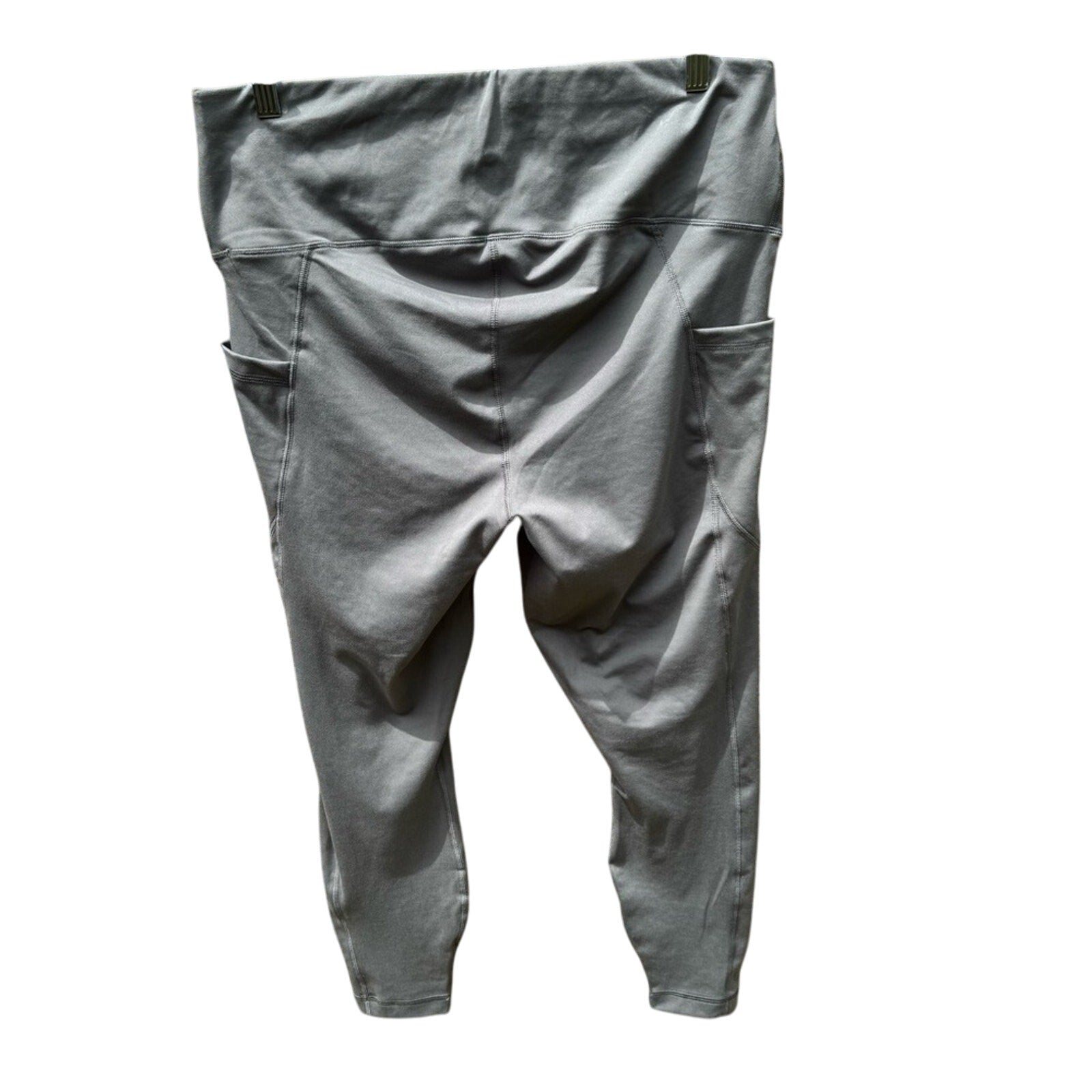 NWT New Yogalicious Womens Size 1X Serena Gray Ankle Stretch Leggings w Pockets