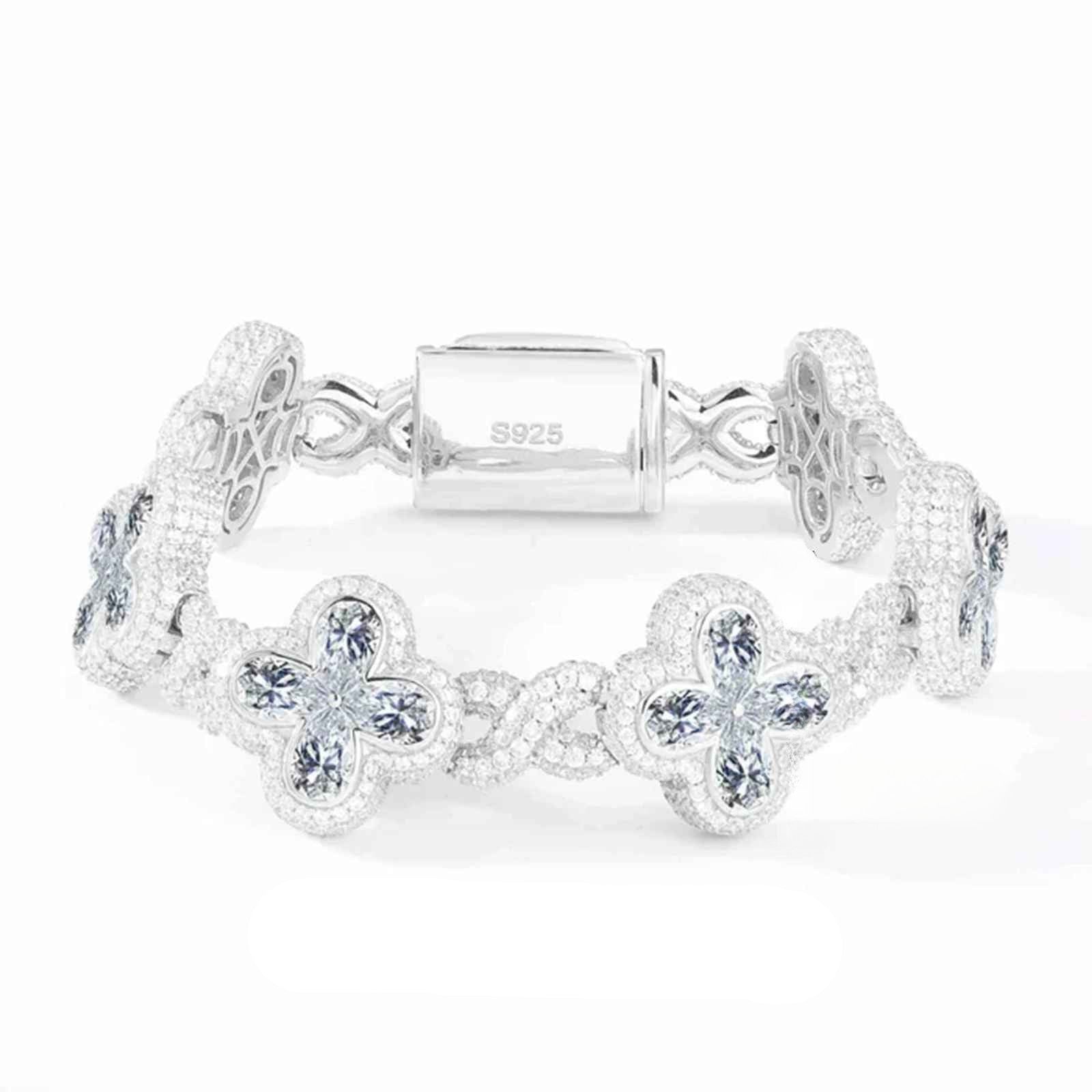 Fleur d’Éternité Moissanite Bracelet Purple