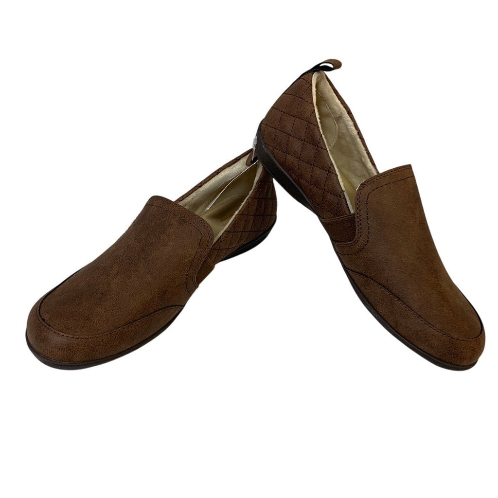 New In Box JSport Womens 9 Brown Faux Leather Lisa Slide On Memory Foam Shoes