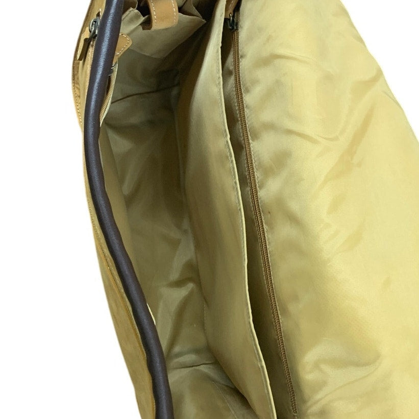 Timberland Leather Multi Pocket Magnetic Closure Crossbody Messenger Bag w Flaw