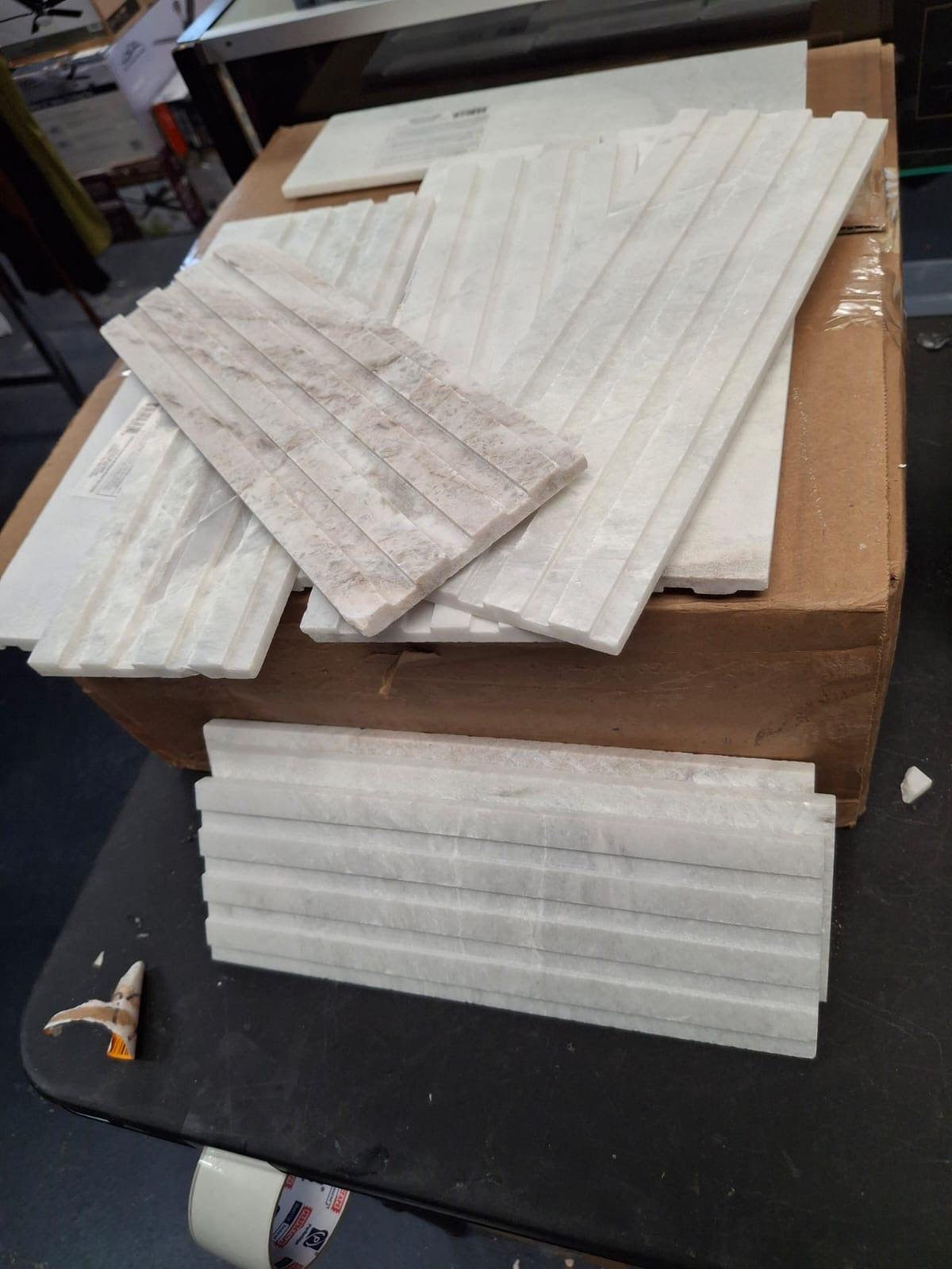 Open Box MSI Arabescato Venato White 4 in. x 12 in. Fluted Honed Marble Mosaic Wall Tile (4.95 sq. ft./Case)