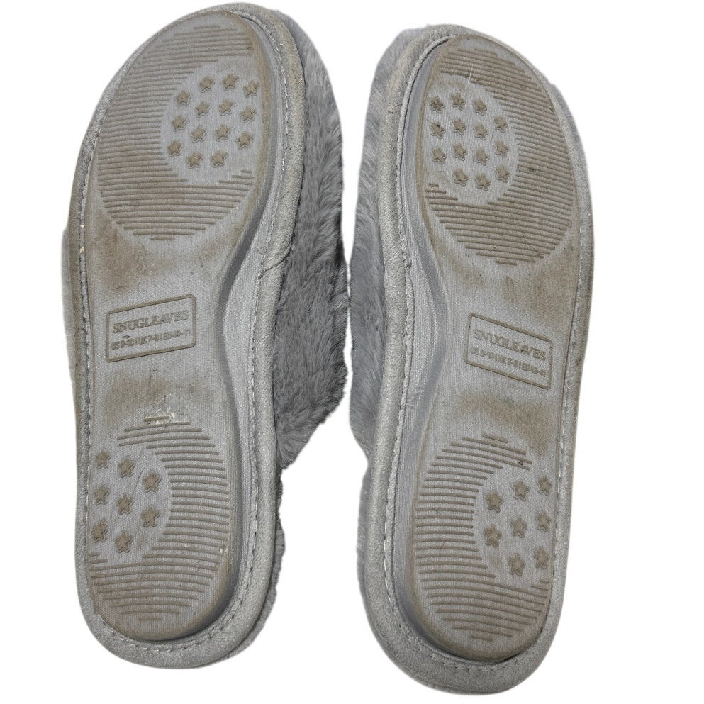 Snug Leaves Womens Size 9-10 Gray Slippers Slip On Fluffy Round Toe House shoes