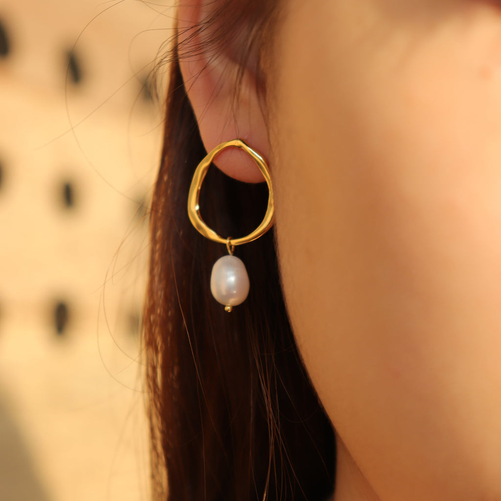 Seashell Gold Vermeil Pearl Earrings