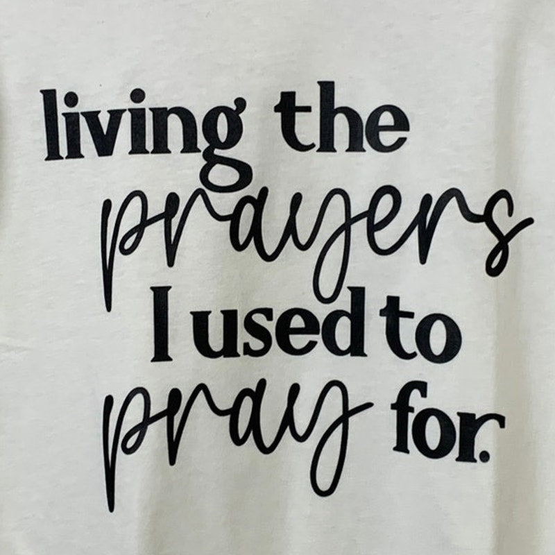 New Hand Printed Womens Medium White PolyCotton Living the Prayer Tee Shirt