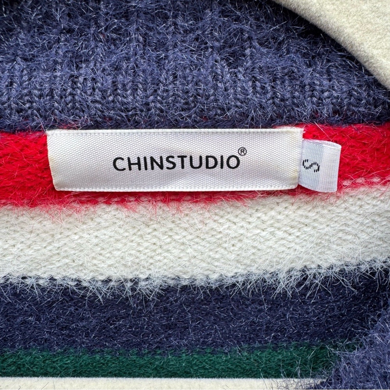 ChinStudio Womens Small Long Sleeve Striped Fuzzy Oversized Knit Sweater