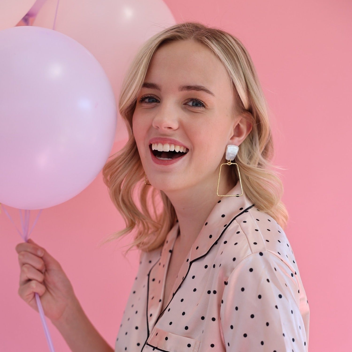 Kaelyn Statement Earrings - Pearl