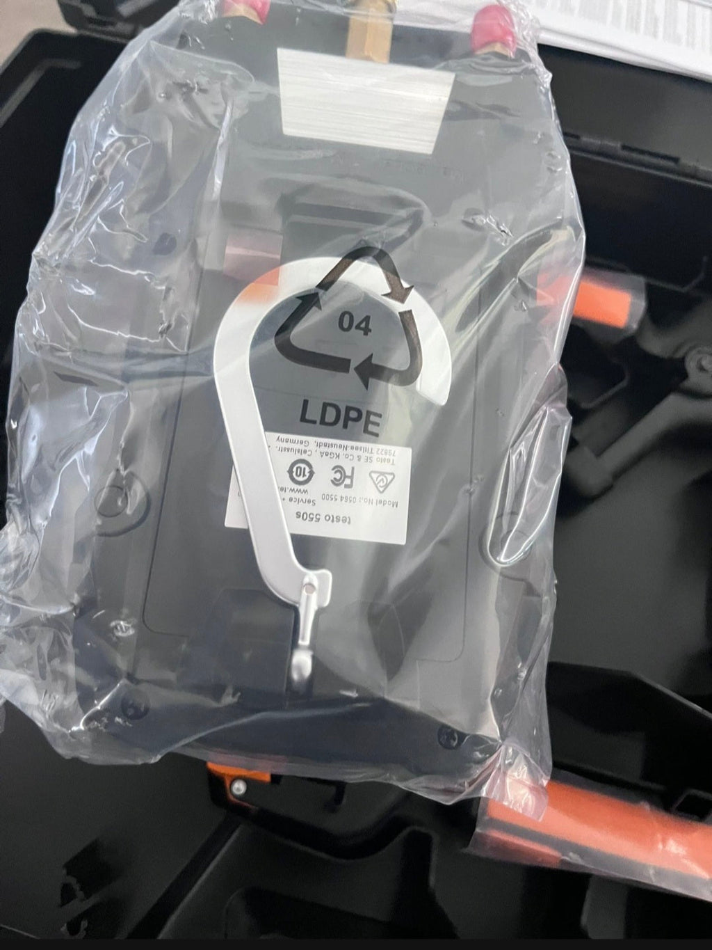 Open Box testo 550s AC Manifold Gauge Set - Manifold Gauges Hvac and Refrigeration - Incl. 2x testo 115i Pipe Clamp Thermometer, 1x testo 552i Micron